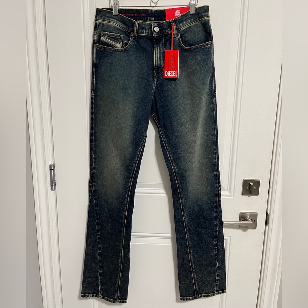 NWT - Diesel 2021 Mid Waist Slim Fit Bootcut Jeans - W31 L32